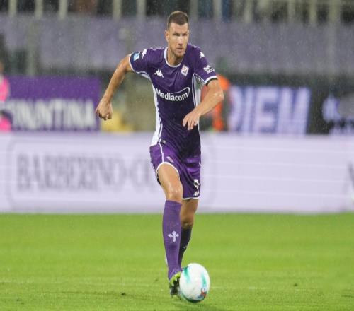 圖片報報道哲科主動與沙爾克04聯系但轉會希望渺茫_意甲直播