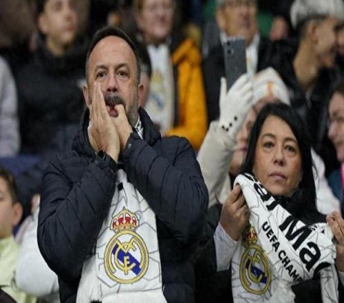 球迷十分不滿！皇馬俱樂部主席弗洛倫蒂諾首次挨噓