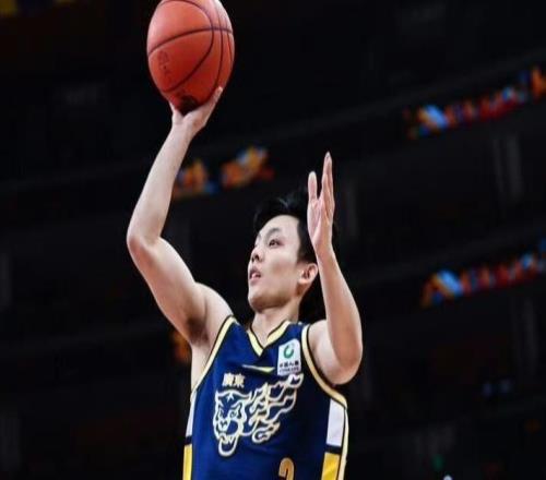 烽火連天！CBA爭(zhēng)冠格局上演巔峰對(duì)決，四強(qiáng)逐鹿誰(shuí)主沉浮