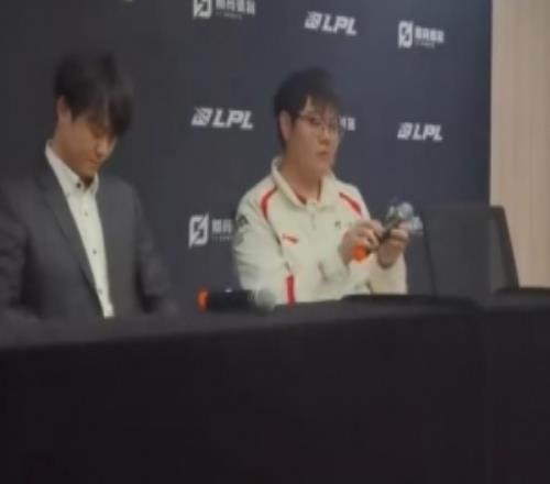 369談隊伍連敗：感覺我們待得比較久的兩位選手沒有做得很好吧