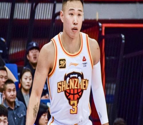 CBA又出現一位頂級前鋒！一年一進步，腳踏實地，球迷：進國家隊