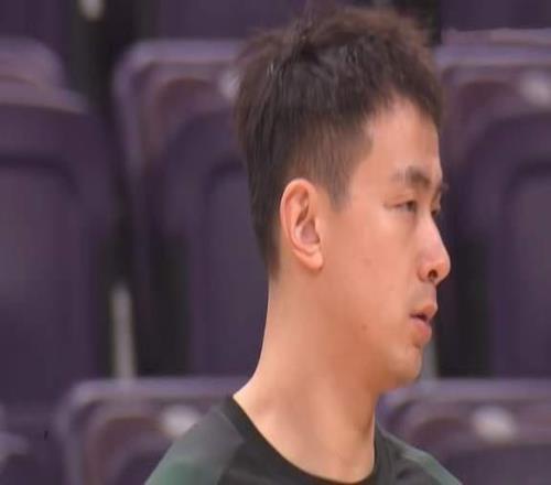 全場15次失誤，遼寧男籃4分惜敗趙繼偉6+6手感不佳沒實力打強隊