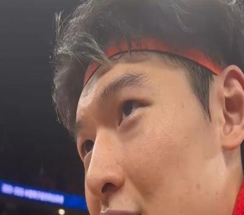 勝新疆采訪！盧偉強(qiáng)調(diào)防守與籃板重要性，王哲林親承吃止痛藥！