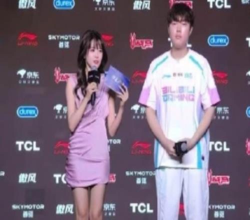 狂！Bin：贏比賽挺簡單的，沒壓力這是LOL最好的版本對線百分比自信