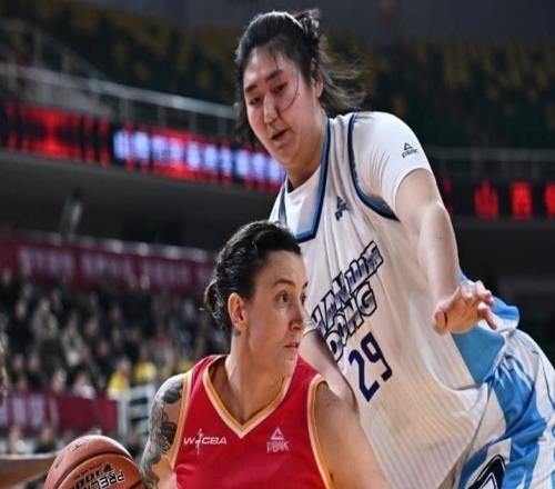 女籃一夜連出兩大冷門！衛(wèi)冕冠軍慘遭3連敗：張子宇4分1板創(chuàng)新低