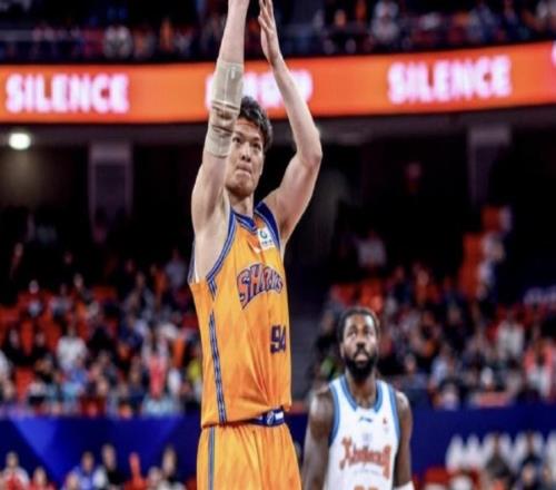 帶傷作戰，王哲林：手指的傷勢又嚴重了，吃了止痛藥才能好點