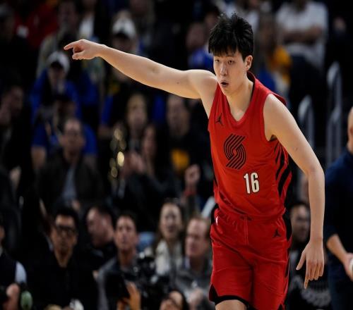 楊瀚森首節(jié)驚艷！開(kāi)拓者三殺國(guó)王，威少空砍23+7，克林根轟21+17