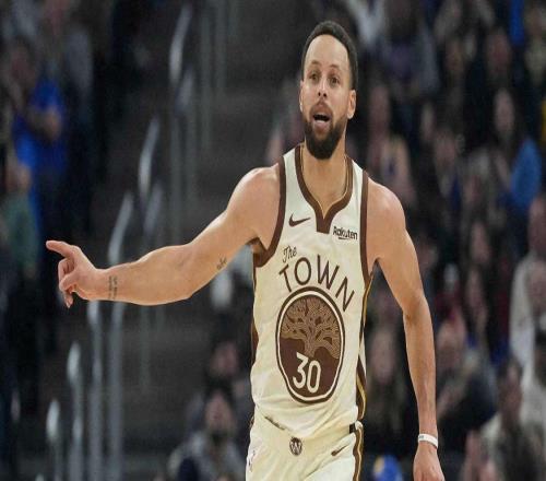 巴特勒退賽庫里14分，勇士仍20分大勝！金州15戰11勝找到贏球秘訣