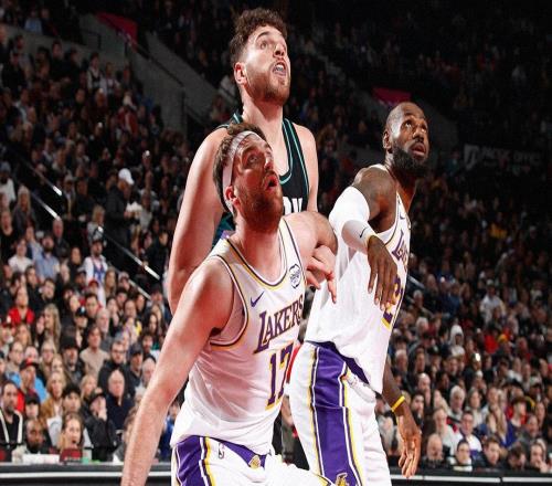 麻了！湖人近6戰(zhàn)5負！連傷兩人，詹姆斯還賠上一級惡意犯規(guī)！