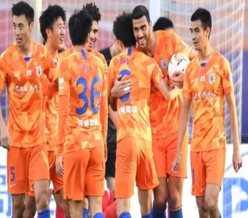 魯能冬訓鋒線迎來久違歸化，韓鵬將決定他去留，曾效力五大聯賽