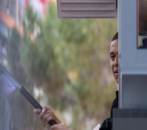 姆巴佩壓力山大：進(jìn)球很多皇馬成績(jī)卻糟糕，想要拿金球獎(jiǎng)實(shí)在太難