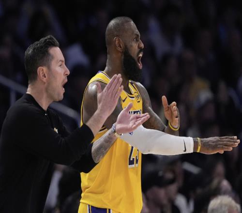 開拓者單節22罰真不多！湖人單節23罰，詹皇總決賽8打5黑歷史曝光