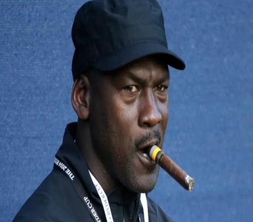 4000萬美元一場！這才是籃球之神，詹姆斯還不行