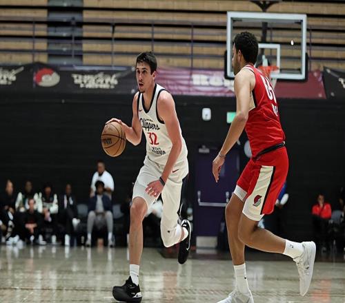 又一次爆砍高分！快船二隊鋒線新秀最近一段時間的狀態明顯提升了