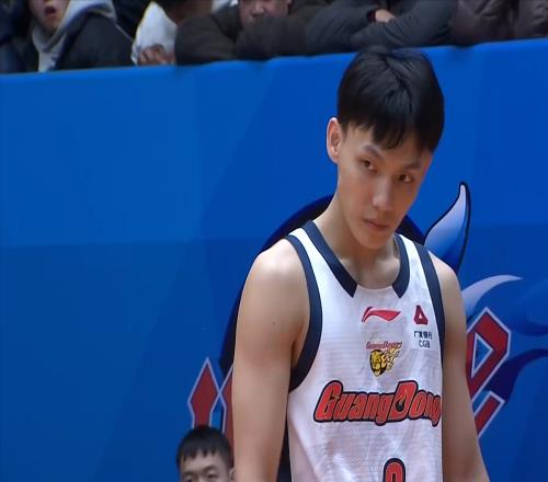 CBA：胡明軒26分6記三分，徐杰低迷貍花貓登場，新星20+8戰國手