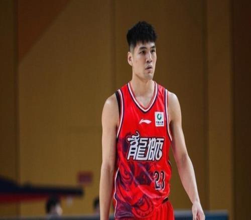 回避老東家，媒體人：陳國豪交易中有條款，對北控只能打一節