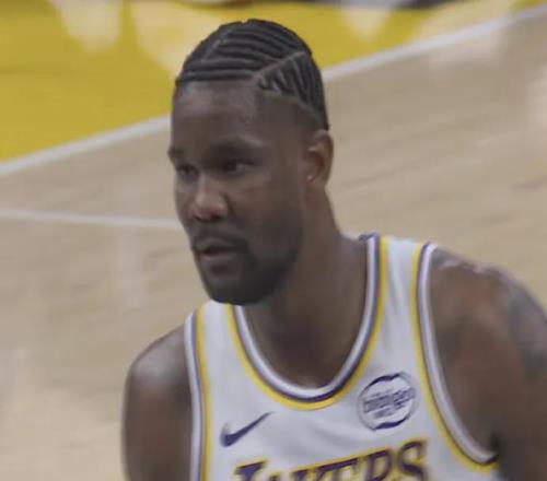 炸裂！100%投籃命中率！湖人神級重磅簽約