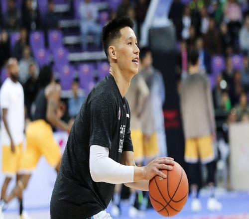 2分1助1斷的背后：楊瀚森用7分半鐘撕開NBA生存法則