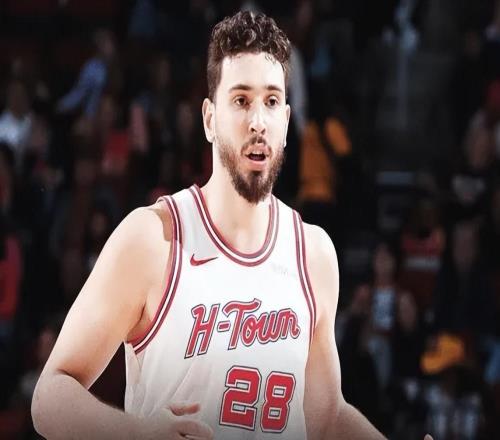 火箭2將弊端凸顯！申京無三分影響進攻，謝潑德大漏勺影響流暢性