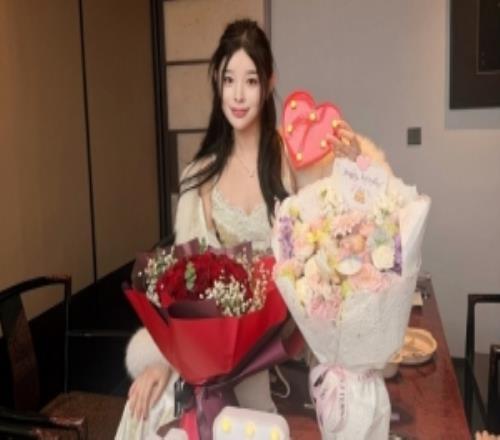 糖小幽分享生日返图:HBDtome