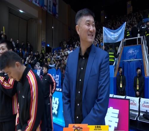 杜鋒不整活！28分大勝四川，廣東5人滿分，胡隊復蘇徐杰卻糟透了