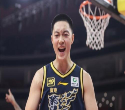 CBA第17輪最佳陣容：胡明軒26+6三分爆發史密斯43分反絕殺三分