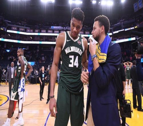 帕金斯：庫里是時候像當年追夢招募杜蘭特那樣招募字母哥了