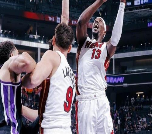 阿德巴約25+7+5鮑威爾22分，威少三分失準6中1，熱火復仇國王