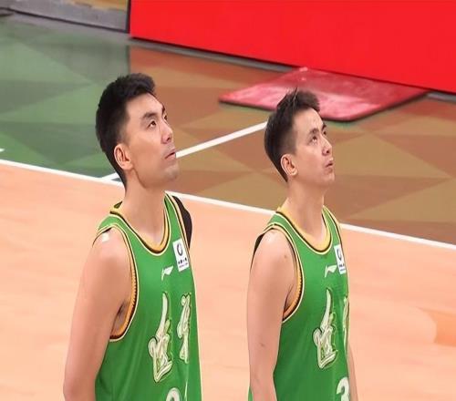 CBA最新排名！上海緊咬廣廈居前2，遼寧跌至第十，新疆有望覺醒！