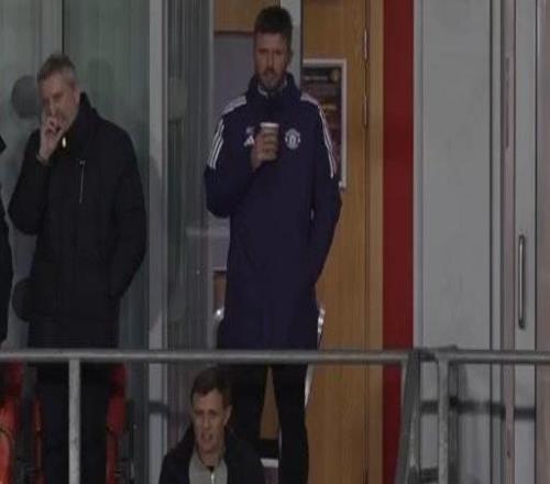 卡里克、威爾科克斯現場觀看U21比賽，曼聯32戰勝葡體