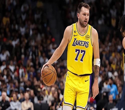 湖人逆轉(zhuǎn)掘金！東契奇轟38分，斯瑪特統(tǒng)治關(guān)鍵球，詹姆斯帶隊起勢