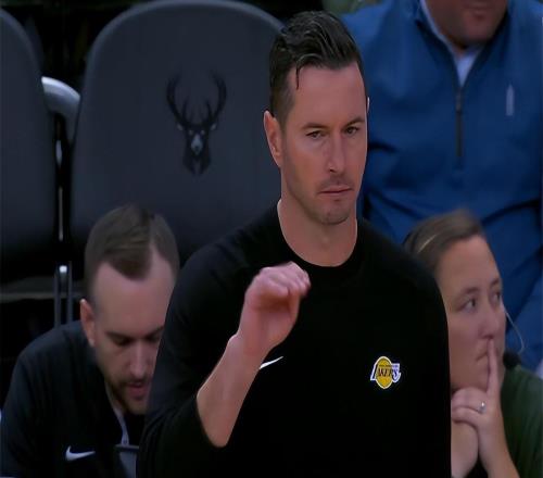 雷迪克終于開竅了！發布會談防守直指教練組努力，放權就對了！