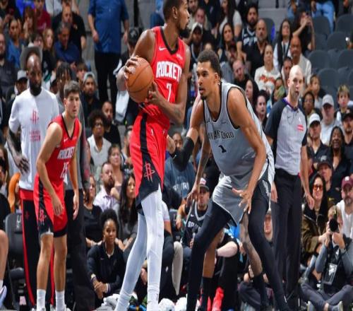 KD18+4+7！火箭14分逆轉(zhuǎn)馬刺，看數(shù)據(jù)：他是頭號(hào)功臣！