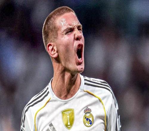 右腳破門，皇馬前鋒馬斯坦托諾斬獲歐冠生涯首球