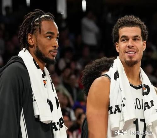 哇，交易開(kāi)始，湖人熱鬧了！