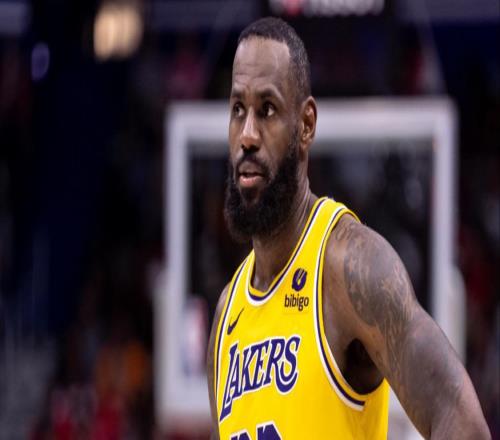 怎么看自己無緣全明星首發(fā)詹姆斯：我沒有一點(diǎn)反應(yīng)！