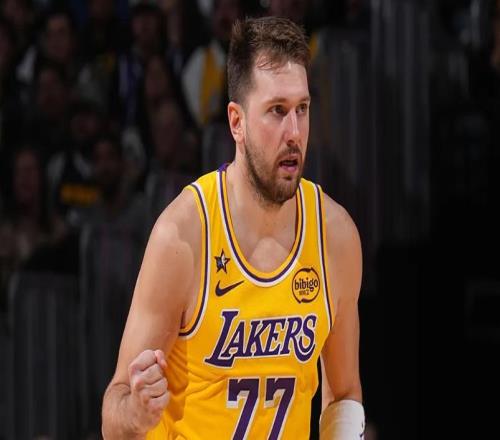 狂砍38+13+10超約基奇！你再這么打下去：MVP懸念就大了！