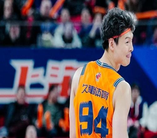 王哲林的32歲生日愿望：希望有一天，我們可以站上那個領獎臺