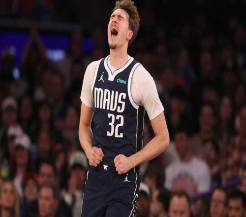 弗拉格復出18+7獨行俠送尼克斯4連敗唐斯22+18克里斯蒂8三分