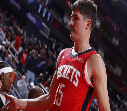 謝潑德末節12分登全美熱搜！火箭官方為他鼓掌休媒盼給核心地位