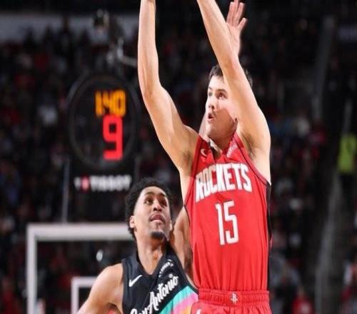 謝天謝地謝潑德，謝潑德末節(jié)砍12分率隊逆轉(zhuǎn)，馬刺全隊僅14分