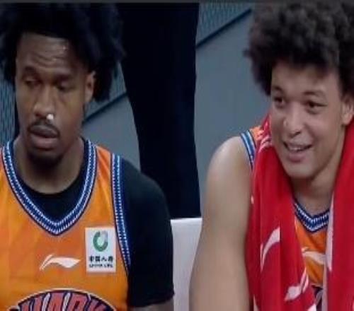 下半場發威！上海男籃8667大勝北京男籃