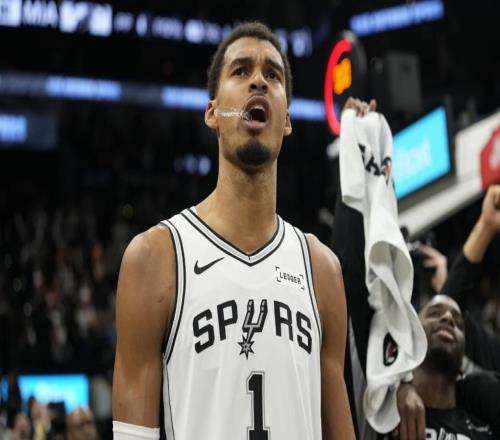 火箭勝馬刺！豪取3連勝！謝潑德末節救主轟21分，文班僅14分