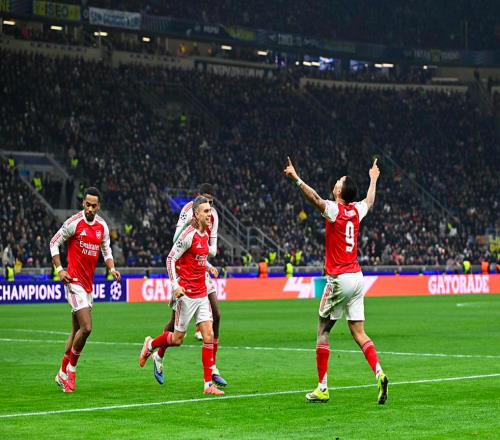 13歐冠上演五大聯賽領頭羊對決6.7億豪門主場折戟8場不敗終結