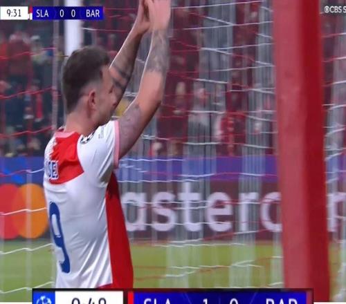 攻破巴薩大門，布拉格斯拉維亞結束歐冠連續5場進球荒