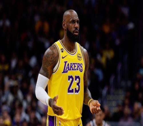 名记列12名本赛季强于詹姆斯的球员:把他排在伦纳德前已是最大信任