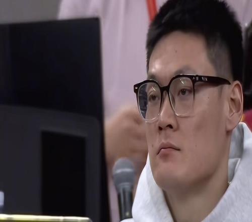 不打了!CBA強力鋒線第一階段報銷,這可是廣東隊最大苦主!