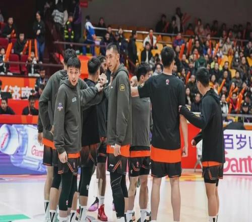 山东男篮官宣新外援!身高2米12,NBA落选秀,盖帽王