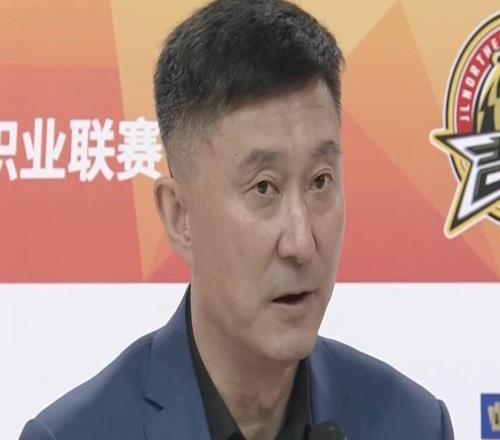杜鋒:吉林的三分球讓我們壓力巨大,靠防守的統一性贏下比賽