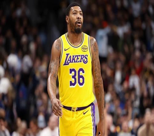 單節(jié)12分！湖人后場(chǎng)大閘成為了球隊(duì)完成逆轉(zhuǎn)球的關(guān)鍵人物